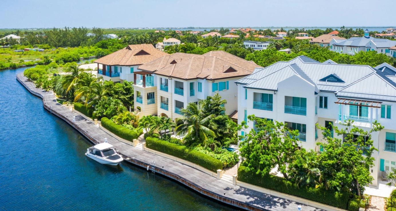 4 bedroom condo for sale in Seven Mile Corridor, Grand Cayman — photo 2