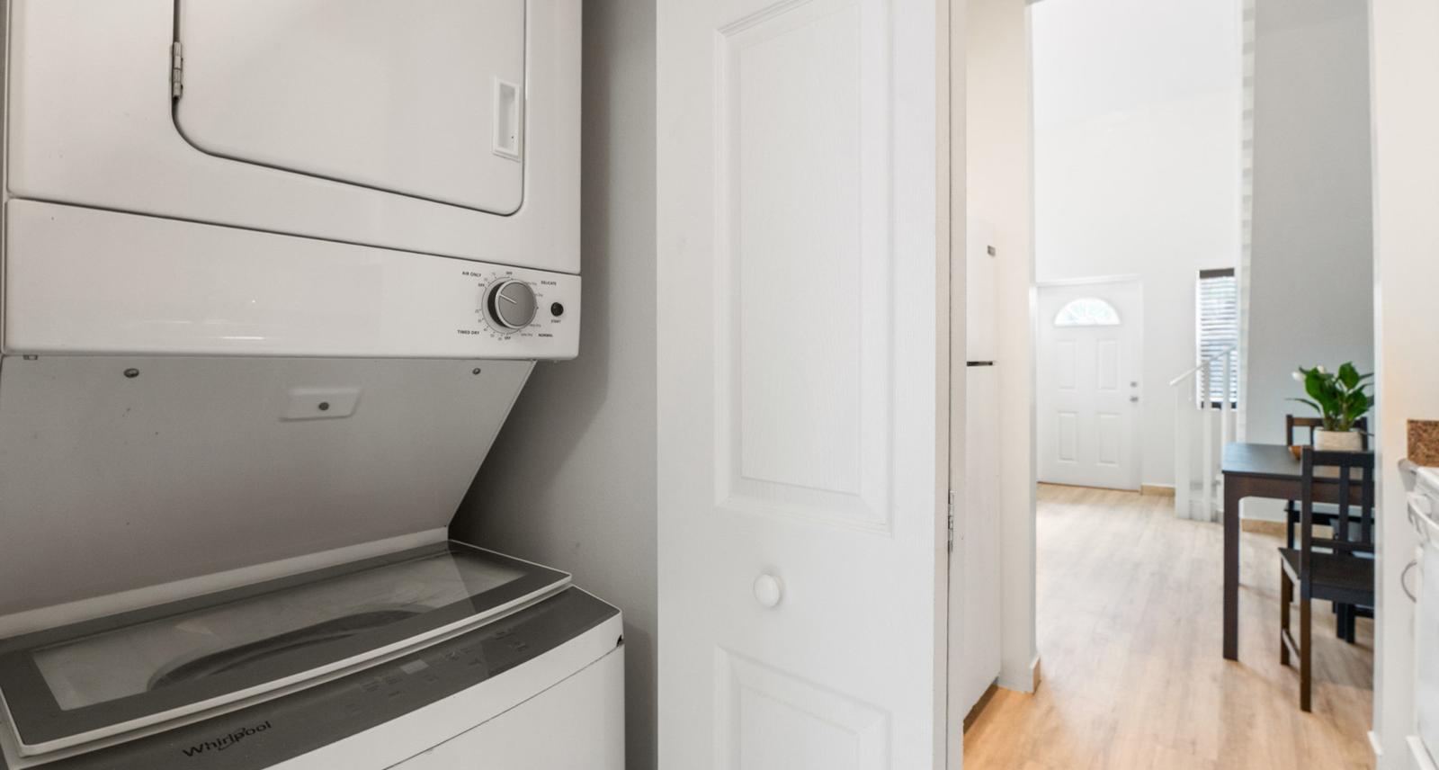 2 Bed, 2 Bath Apartment in George Town South — photo 4