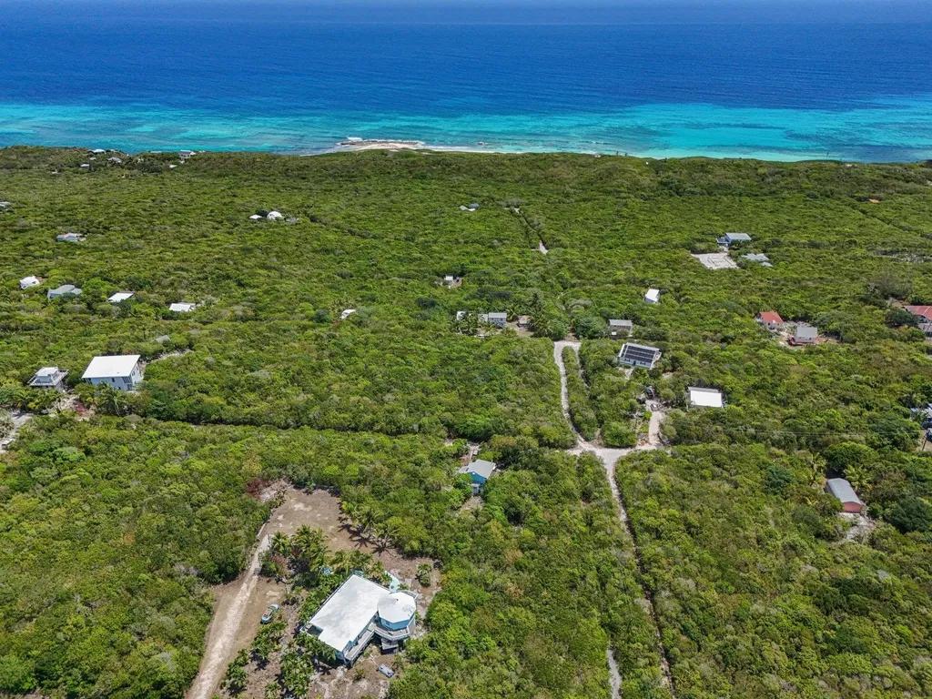 Corner hilltop lot in Eleuthera Island Shores — photo 2