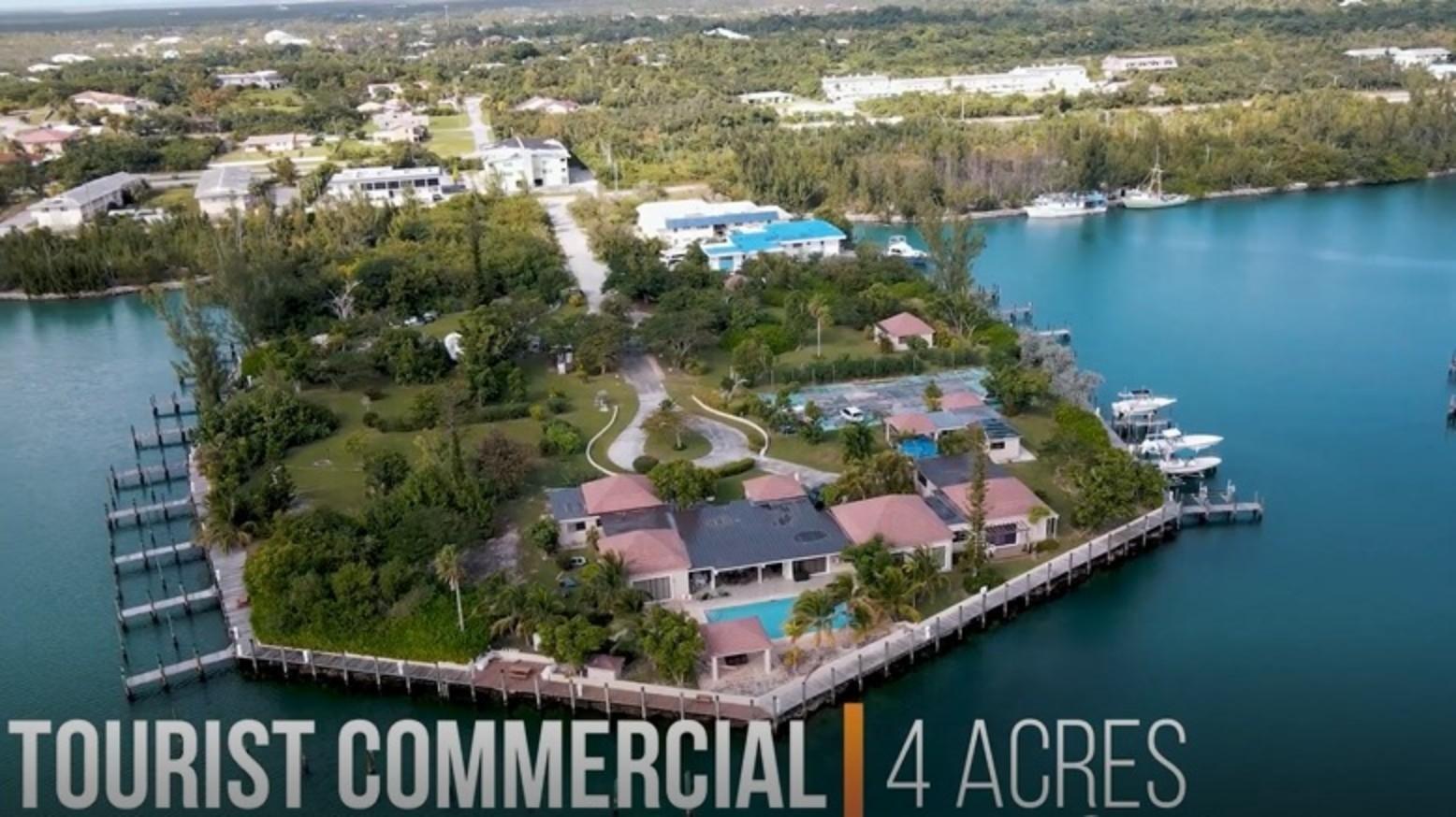 5 bedroom Residence for sale — POINTE YACHT CLUB in Grand Bahama, The Bahamas — photo 1