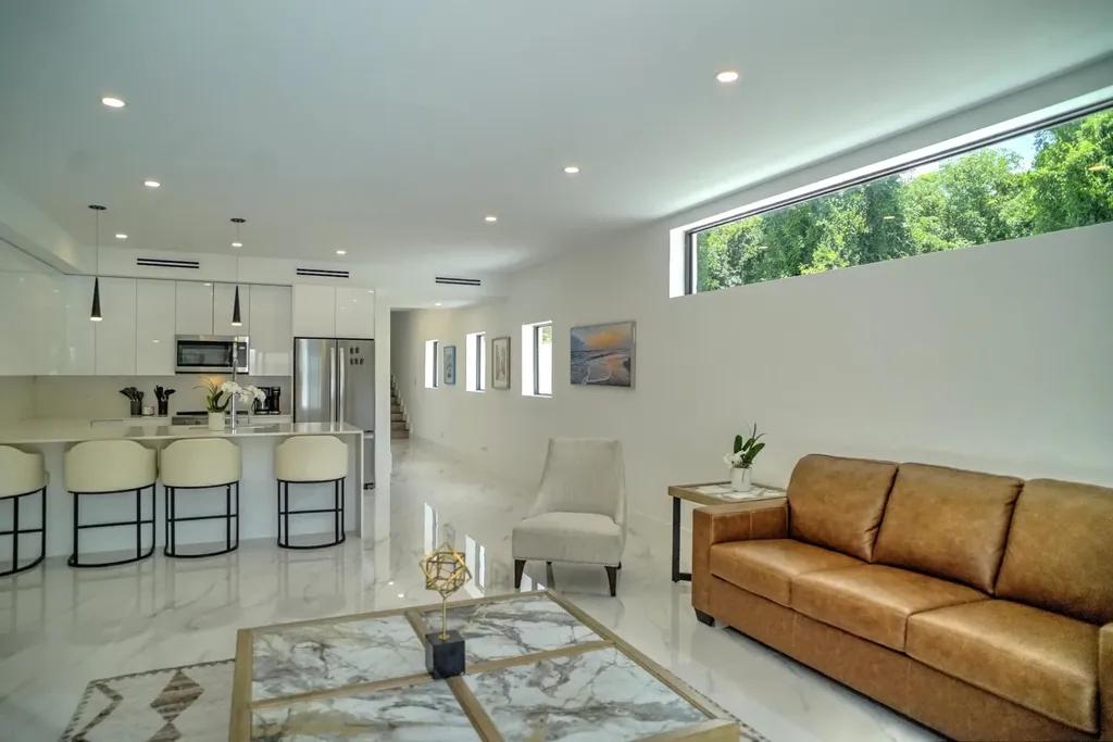 14-bedroom villa in Nassau at The W at Love Beach — photo 5