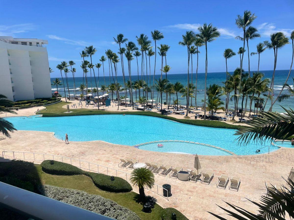 Cap Cana Land Sales: Luxury Lakefront Lots for Sale at The Golden Lakes Estates — photo 4