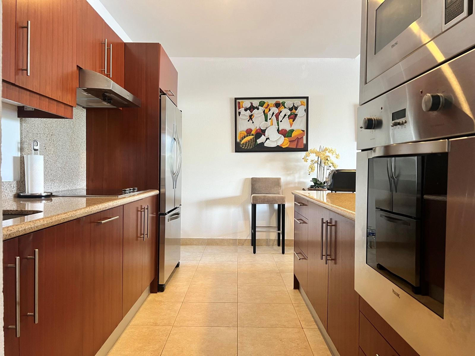 Porto Cupecoy - 2 Bedroom Ocean Front Penthouse Condo — photo 1