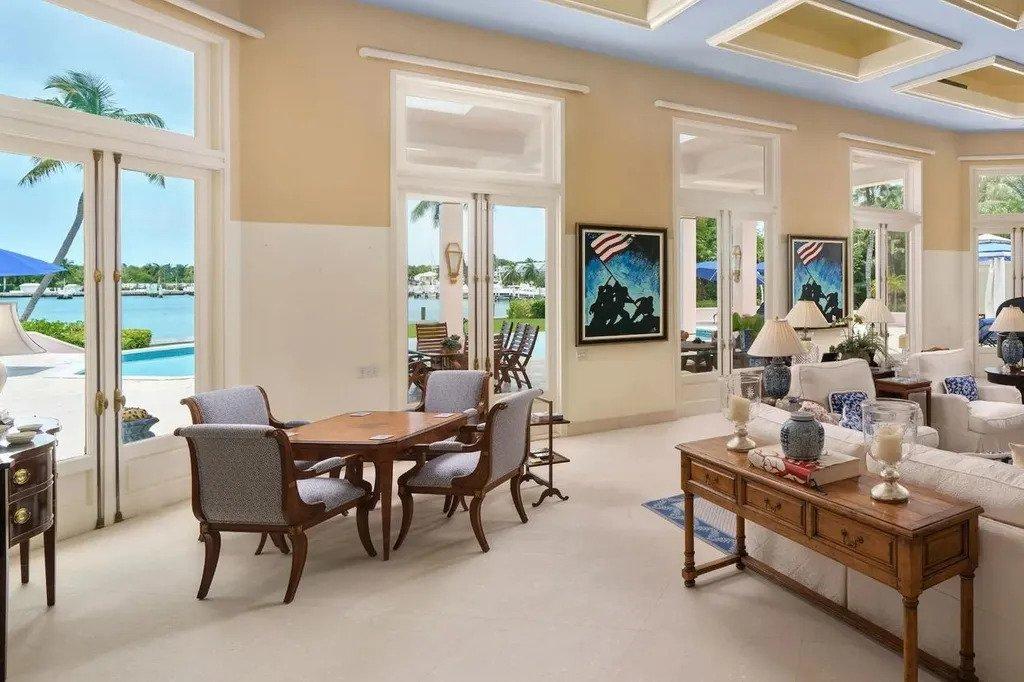 7 Bedroom Canalfront Villa in Lyford Cay — photo 5