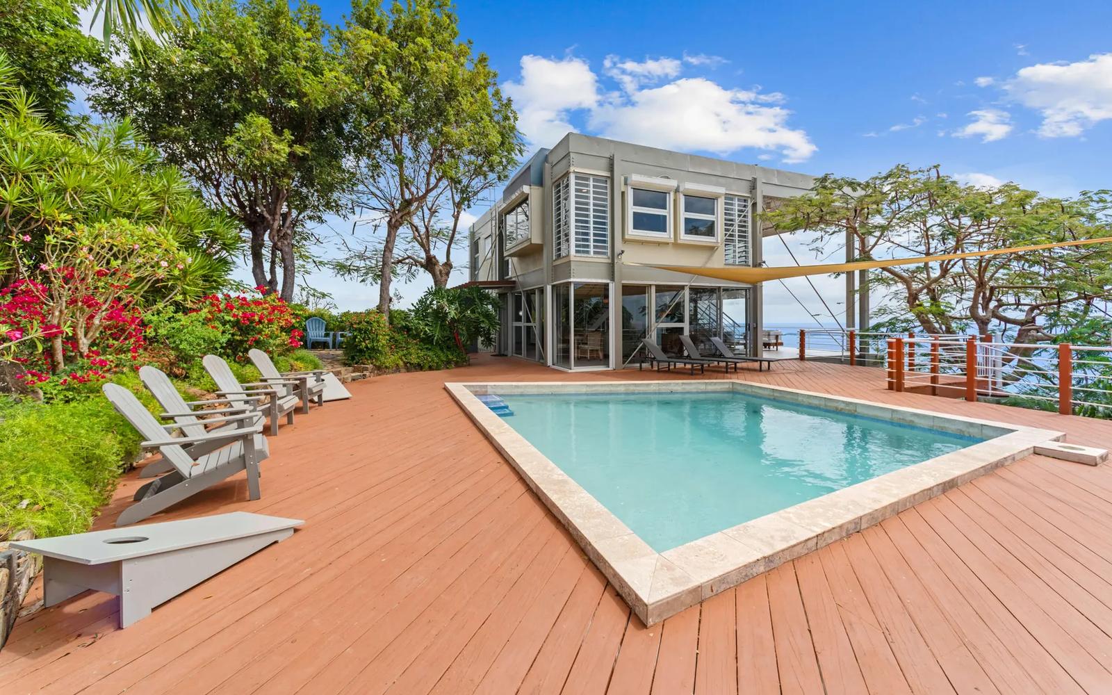 5 Bed, 4 Bath Villa in Frenchmans Bay — photo 1
