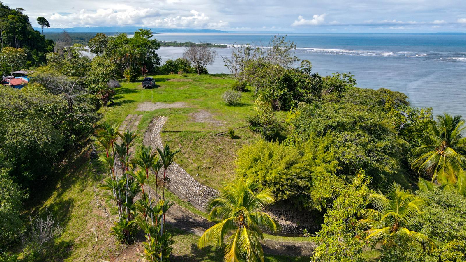 1.2 Hectares of Oceanfront Land for Sale, Ojochal, Puntarenas, Costa Rica — photo 5