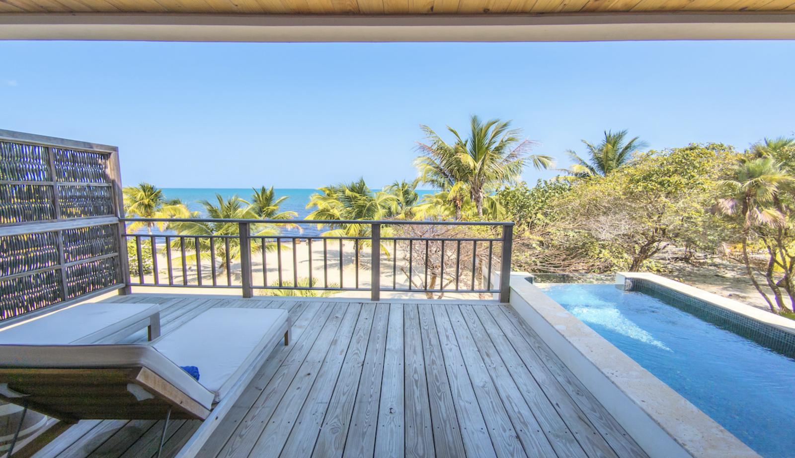 Rare Oceanfront Loft with Private Plunge Pool — photo 3