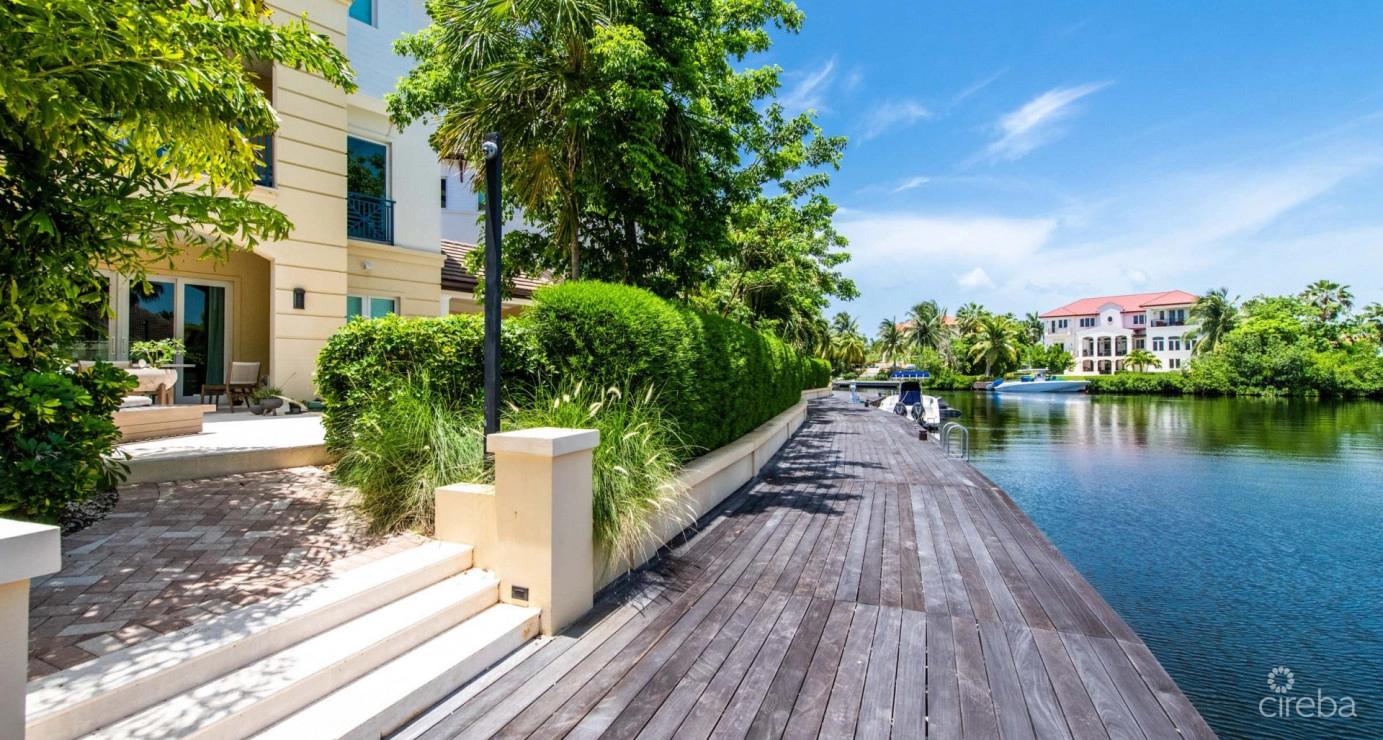 3 Bedroom Condo for Sale in Seven Mile Corridor, Grand Cayman — photo 1