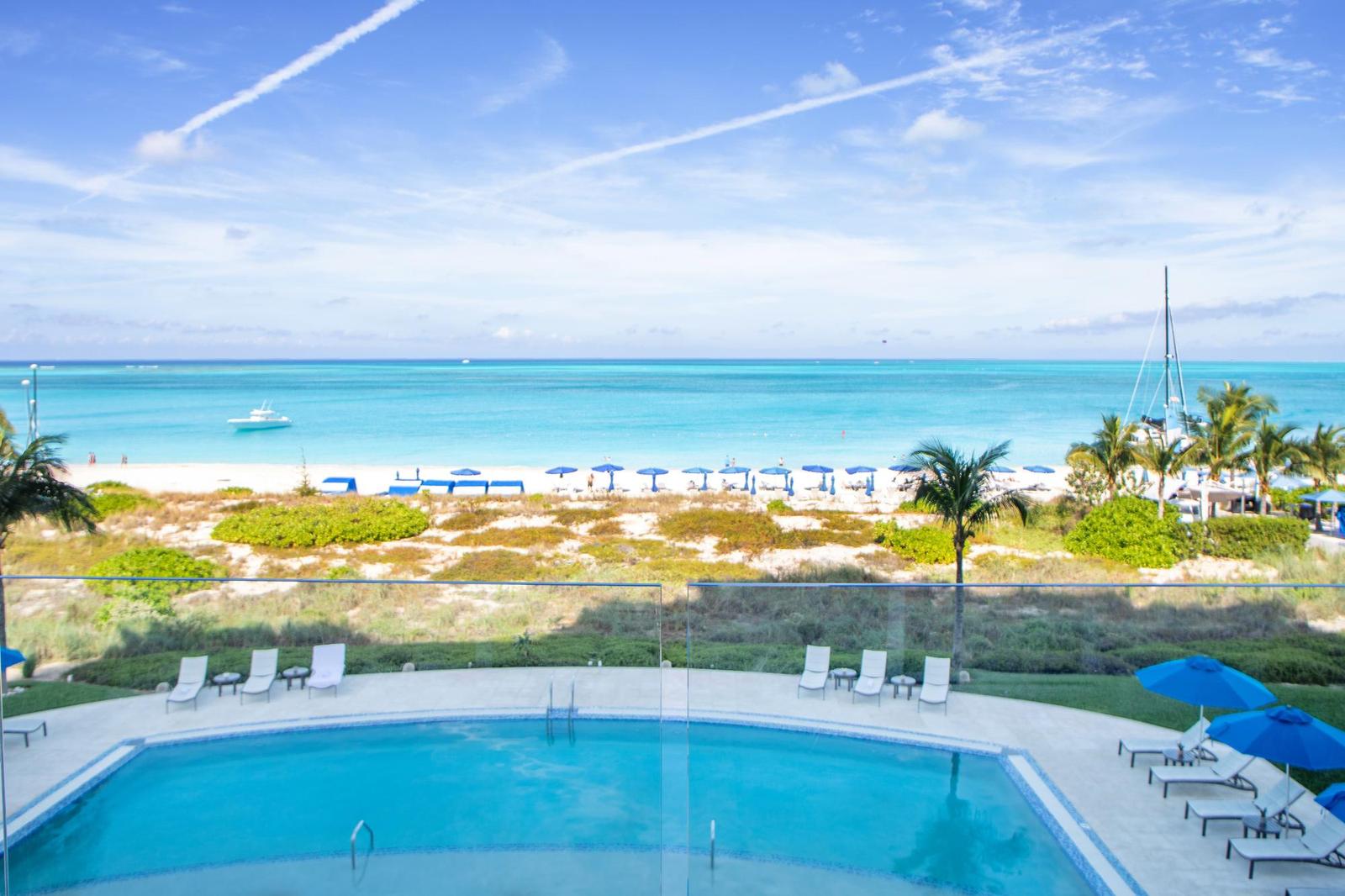 The Ritz-Carlton Residences, Grace Bay, Providenciales, Turks and Caicos Islands — photo 3