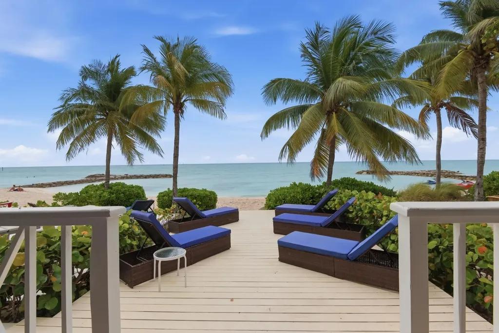 4-bedroom townhouse in Palm Cay, Paradise Island — photo 2