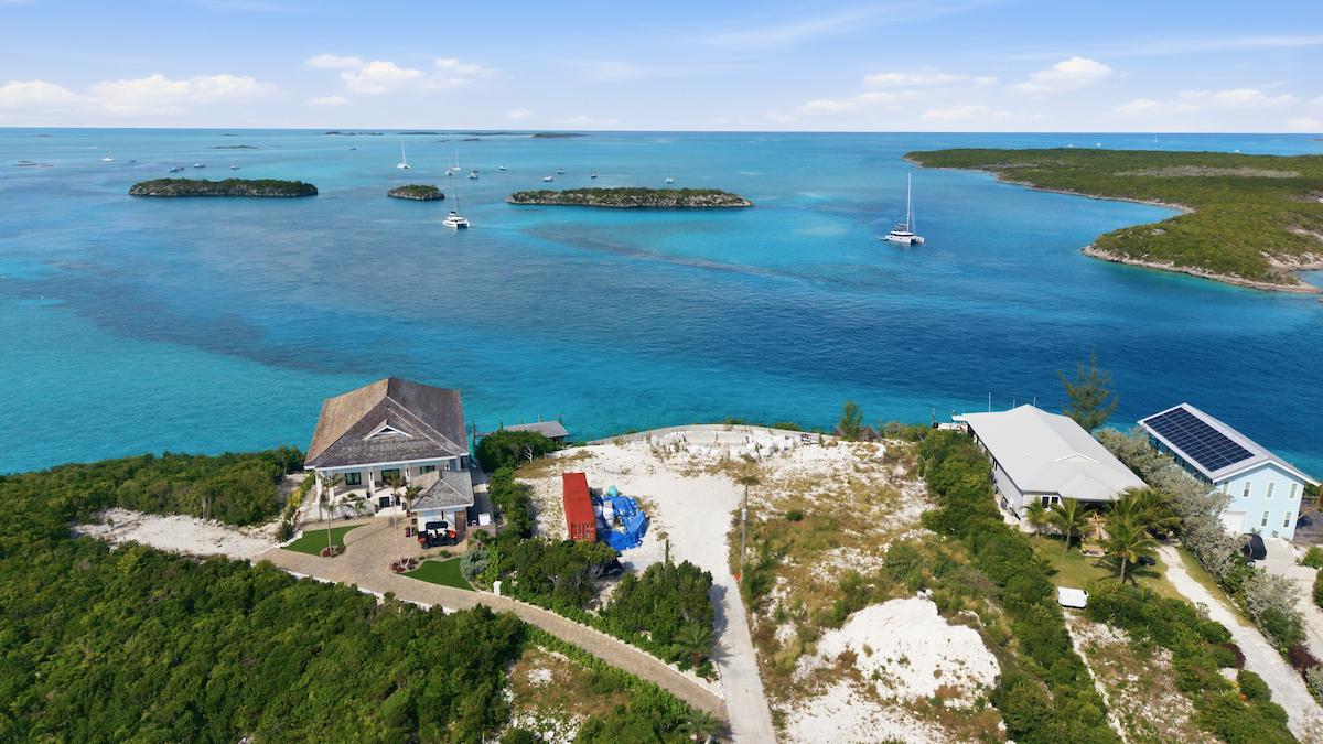 Elevated Oceanfront Lot with Deep Water Access — photo 4