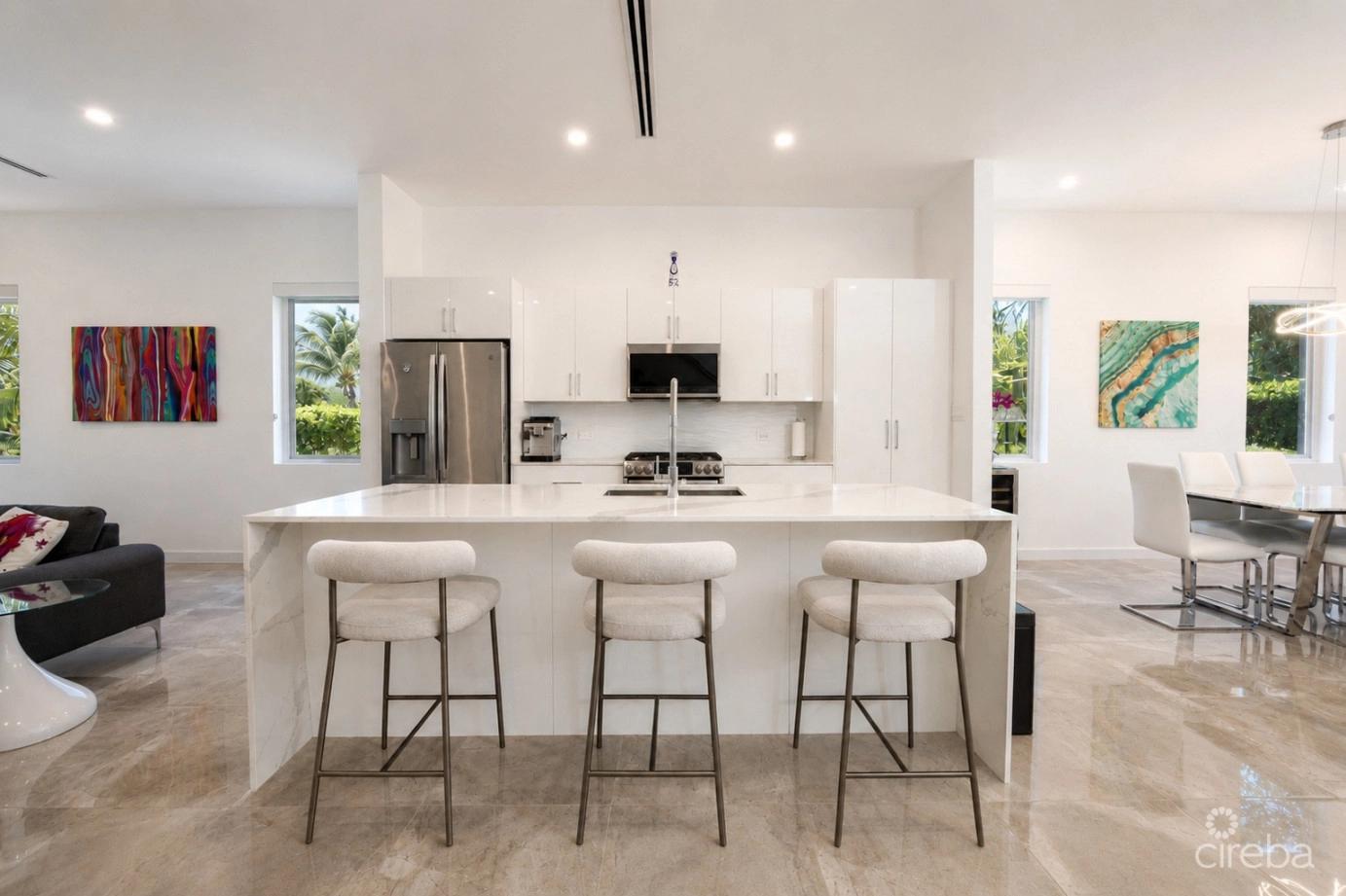 Twenty40 #16 Luxury Canalfront End Unit Townhome — photo 3