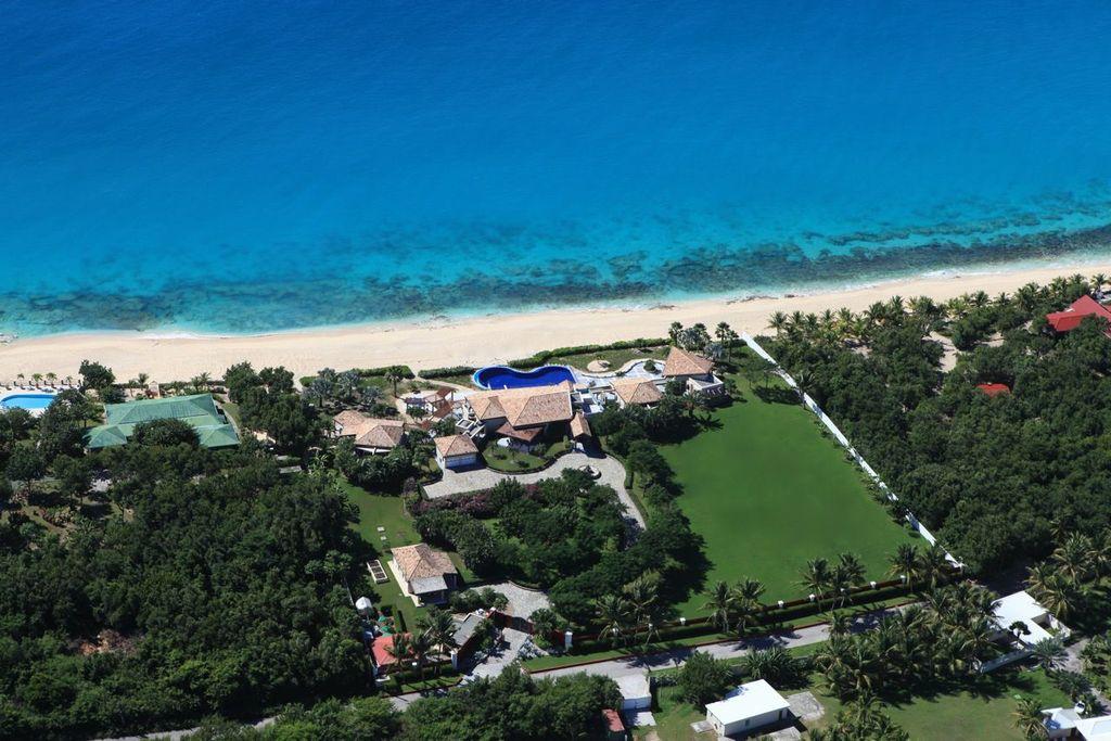 6 Bedroom Luxury Beachfront Villa for Sale, Terres Basses, St Martin — photo 5