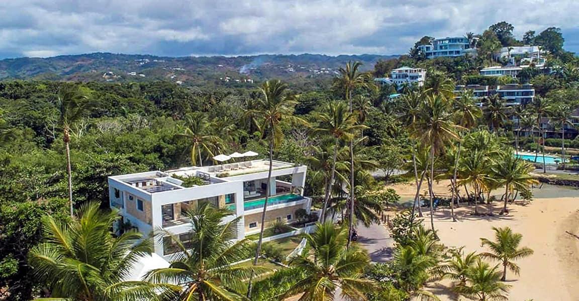 5 Bedroom Beachfront Villa for Sale, Playa Las Ballenas — photo 3