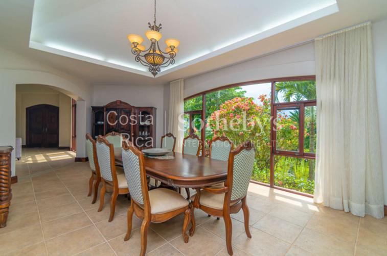 7 Bedroom Estate in Ciudad Colon — photo 4
