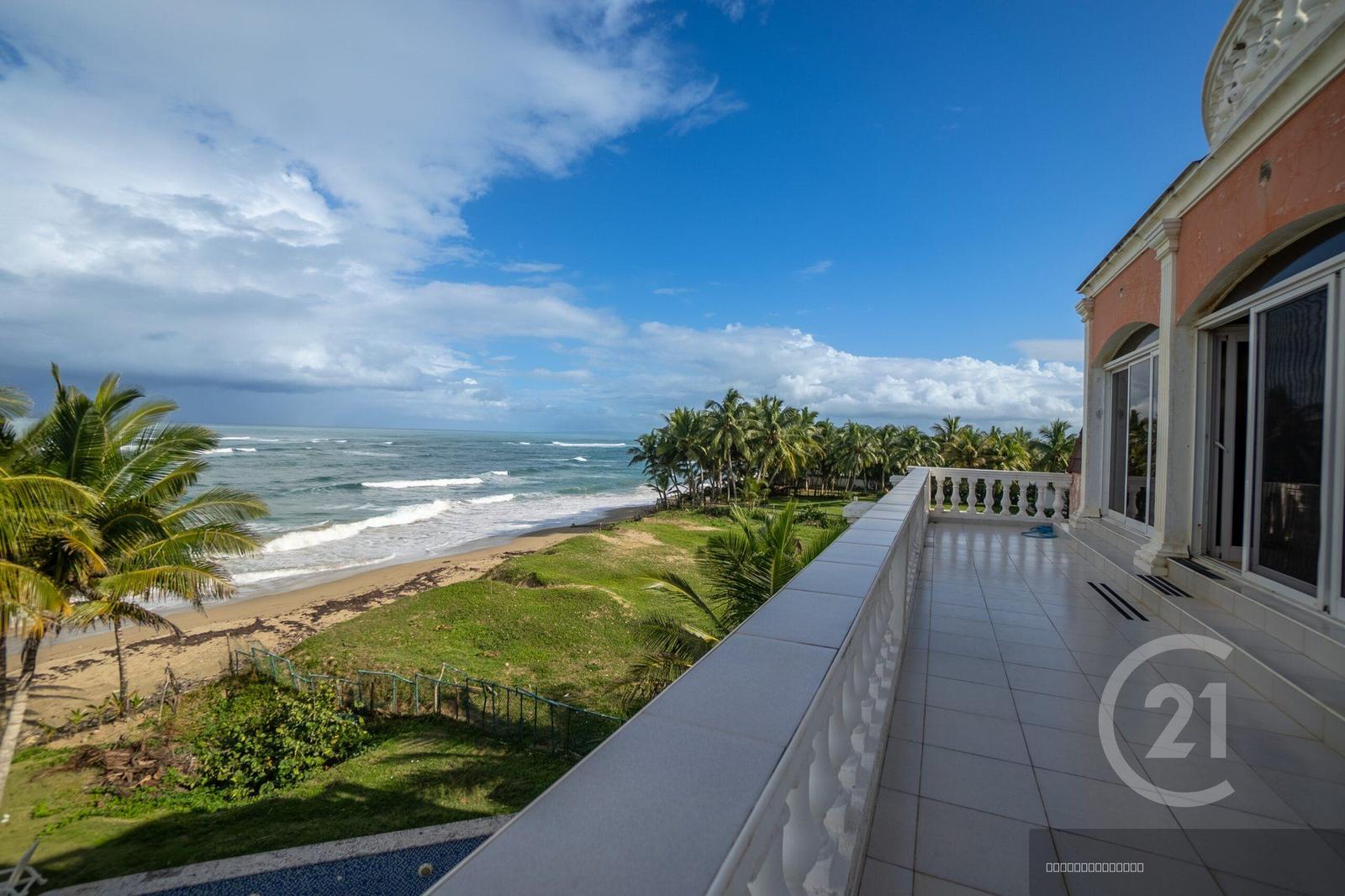 11-Bedroom Beachfront House, Playa Encuentro, Cabarete — photo 1