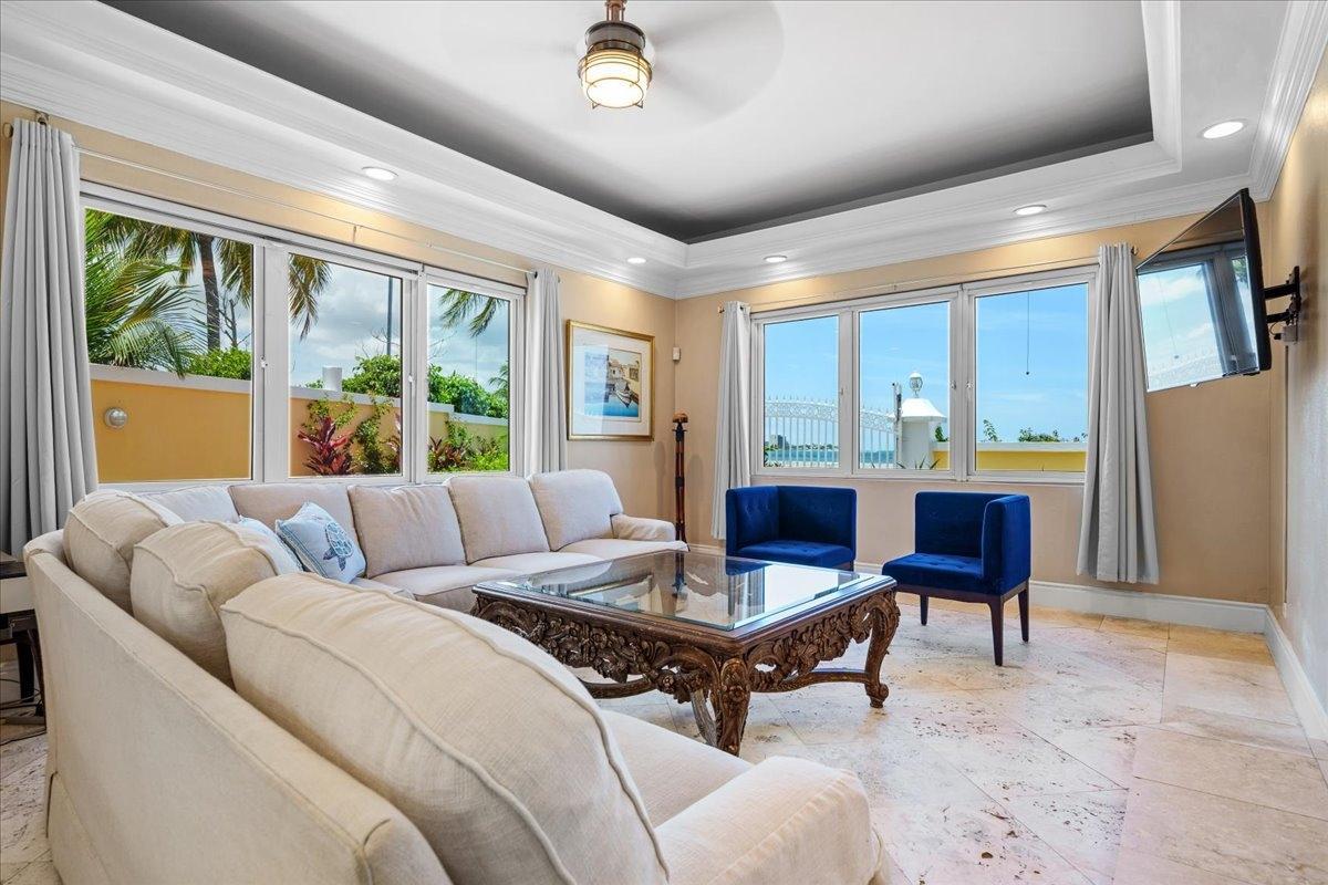 3 bedroom Residence for sale — VILLA SUNDANCE in Nassau — photo 4