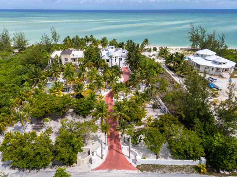 6BR Casa Q Beachfront Villa in North Caicos — photo 3