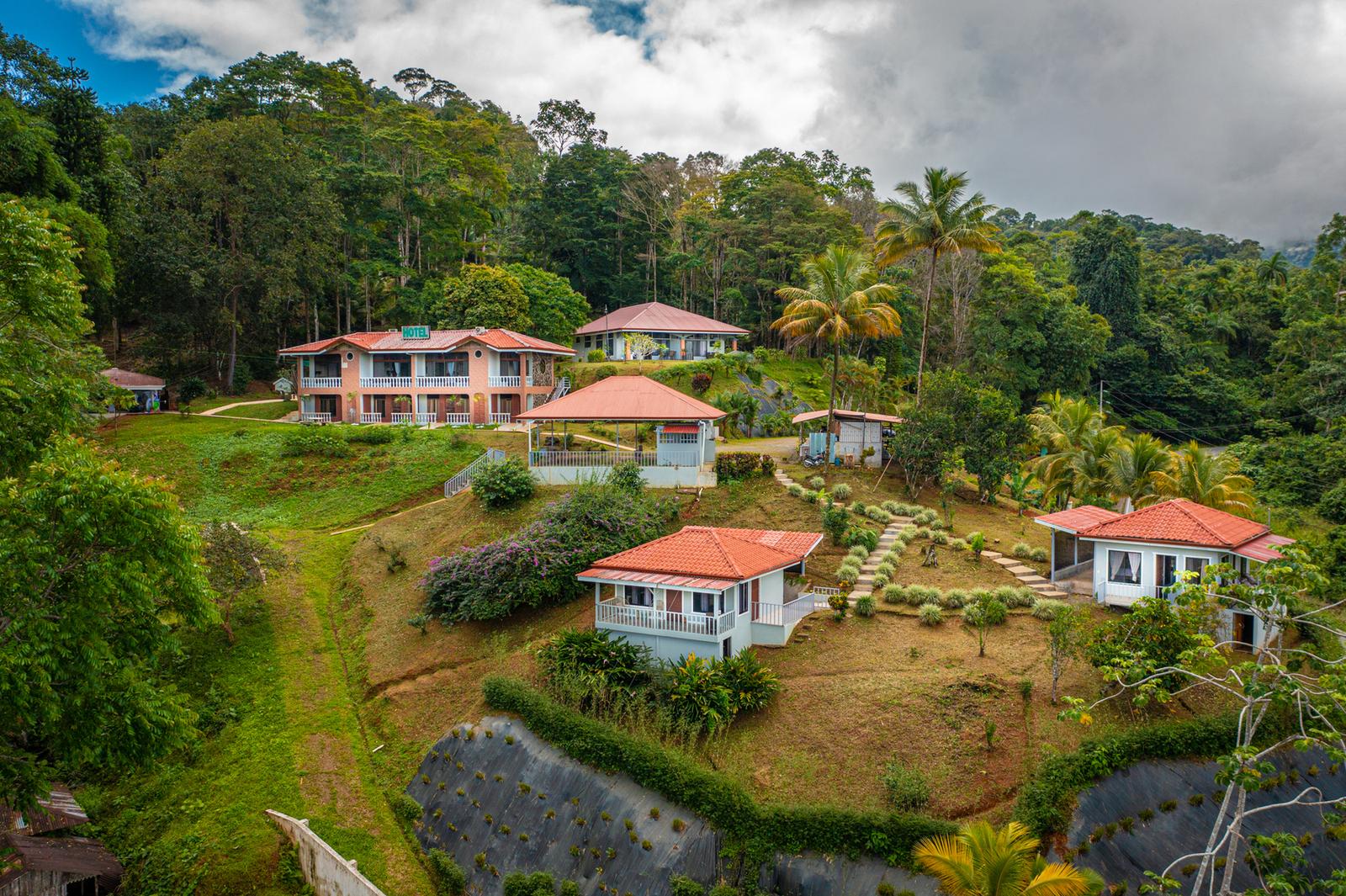 14 Bedroom Boutique Hotel and Villa Complex for Sale, Tinamastes, San Jose Province, Costa Rica — photo 1