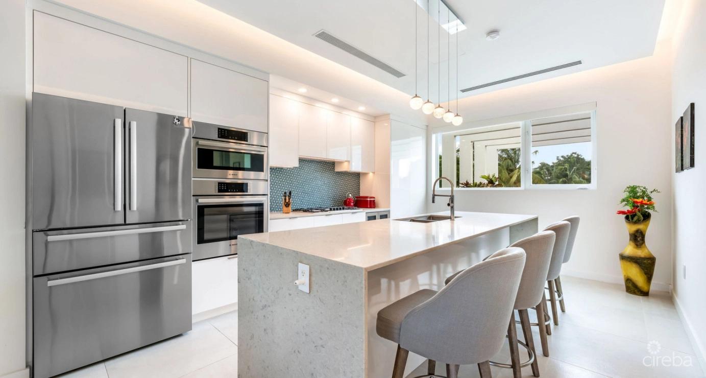 Solara Townhome Crystal Harbour, Cayman Islands — photo 5