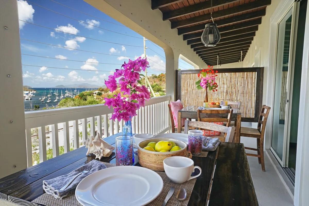 Ocean Front Bed and Breakfast in St. Thomas — photo 1