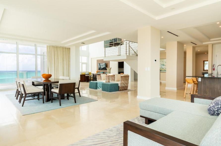 Ritz Carlton Residences 3BR Oceanview Penthouse — photo 3