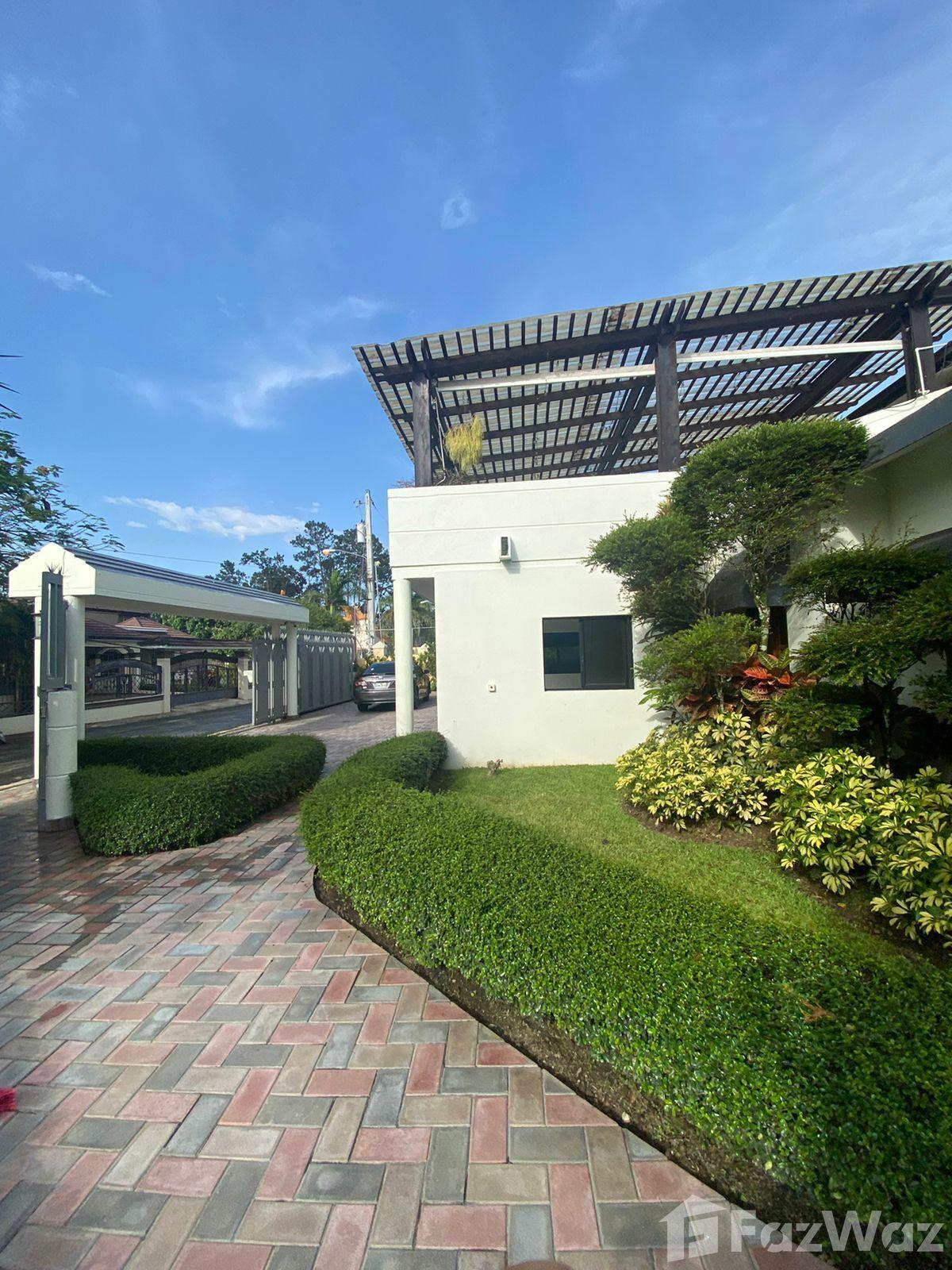 6 Bedroom House for Sale in Jarabacoa, Dominican Republic — photo 3
