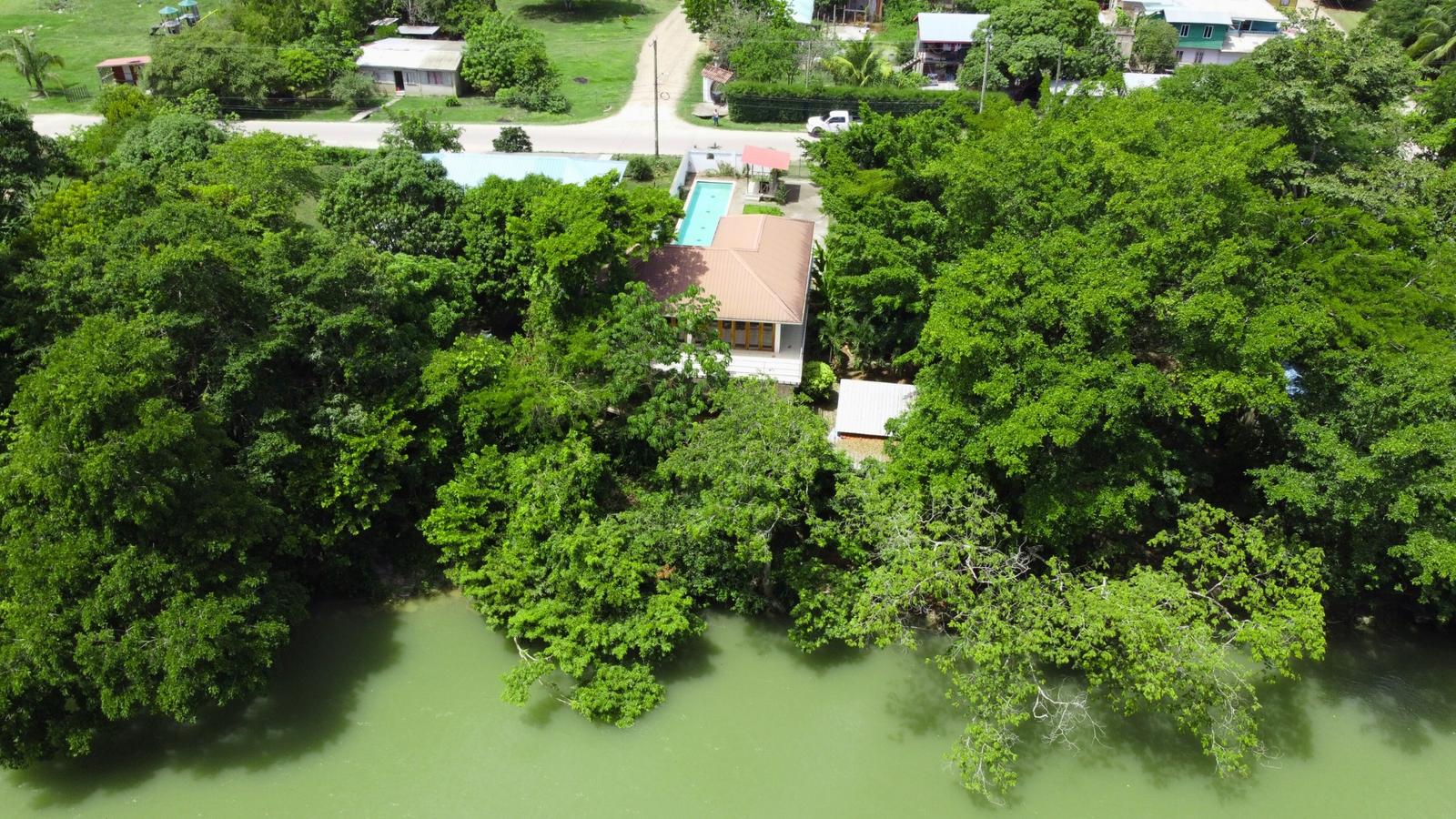Riverfront Property with 5 Buildings in Bullet Tree Falls, Cayo District, Belize — photo 3