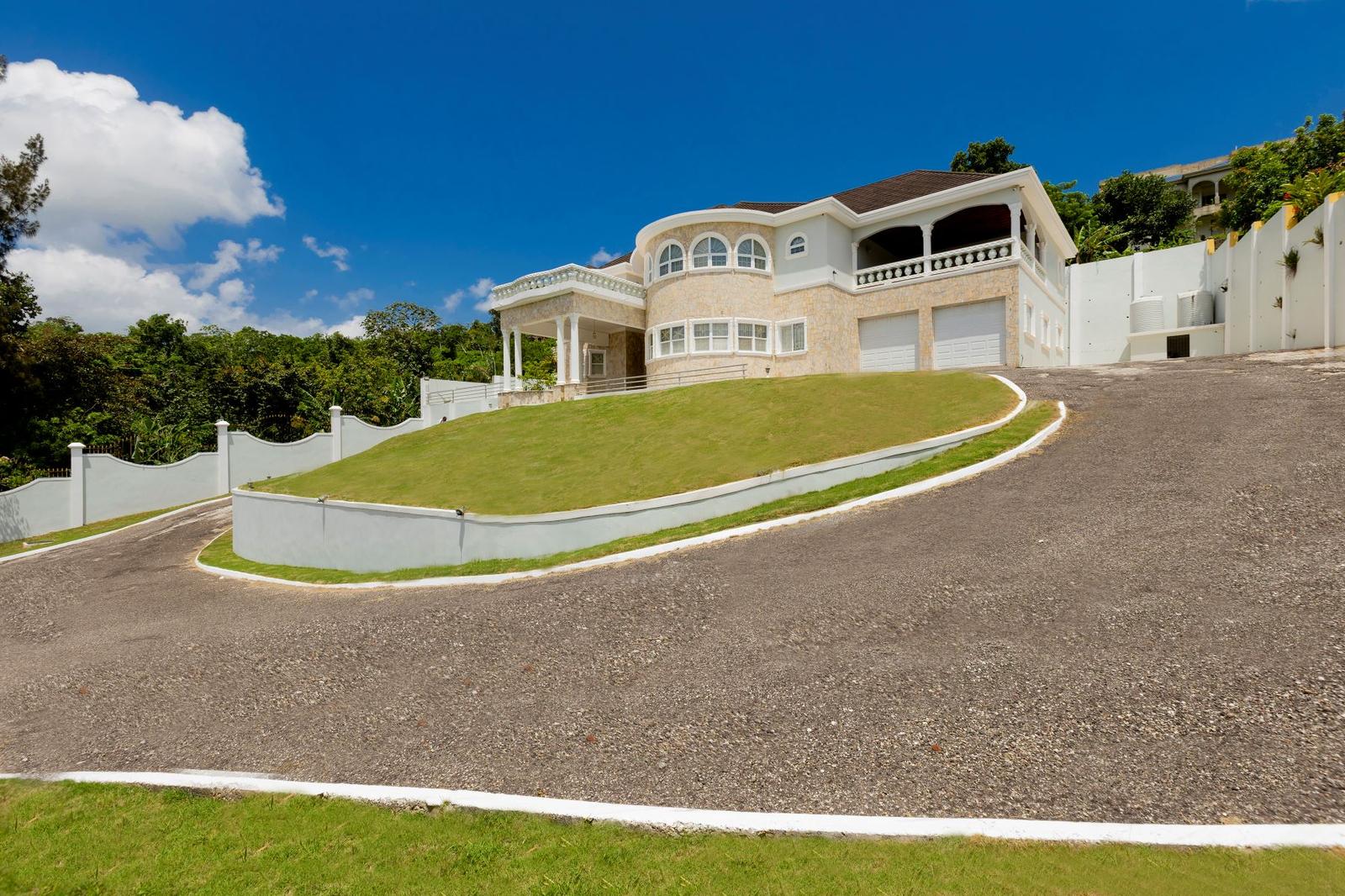 7 Bedroom Home for Sale, East Ingleside Drive, Mandeville, Manchester, Jamaica — photo 3