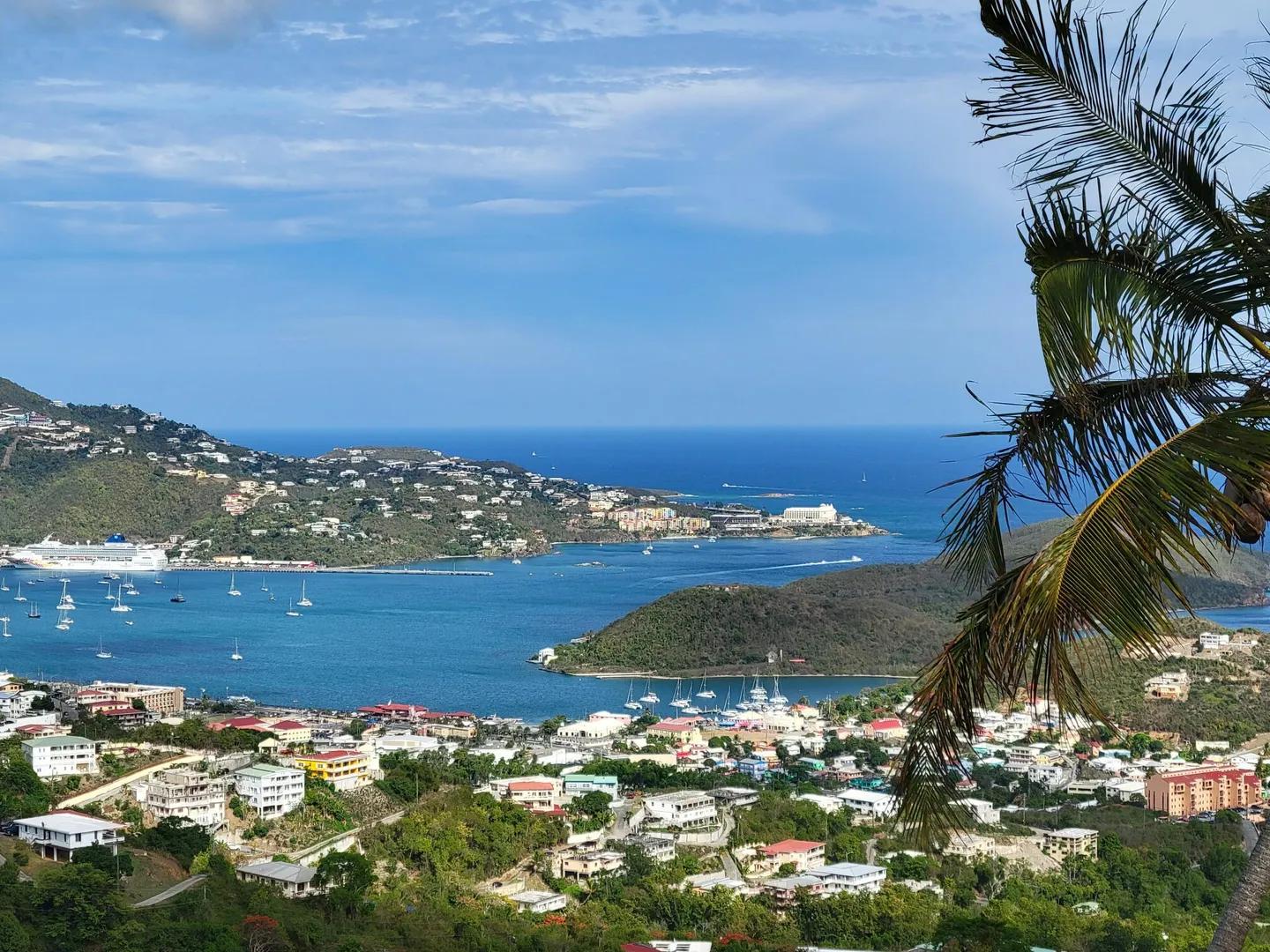 3 Beds 2 Baths 1,800 Sqft Apartment in US Virgin Islands — photo 3