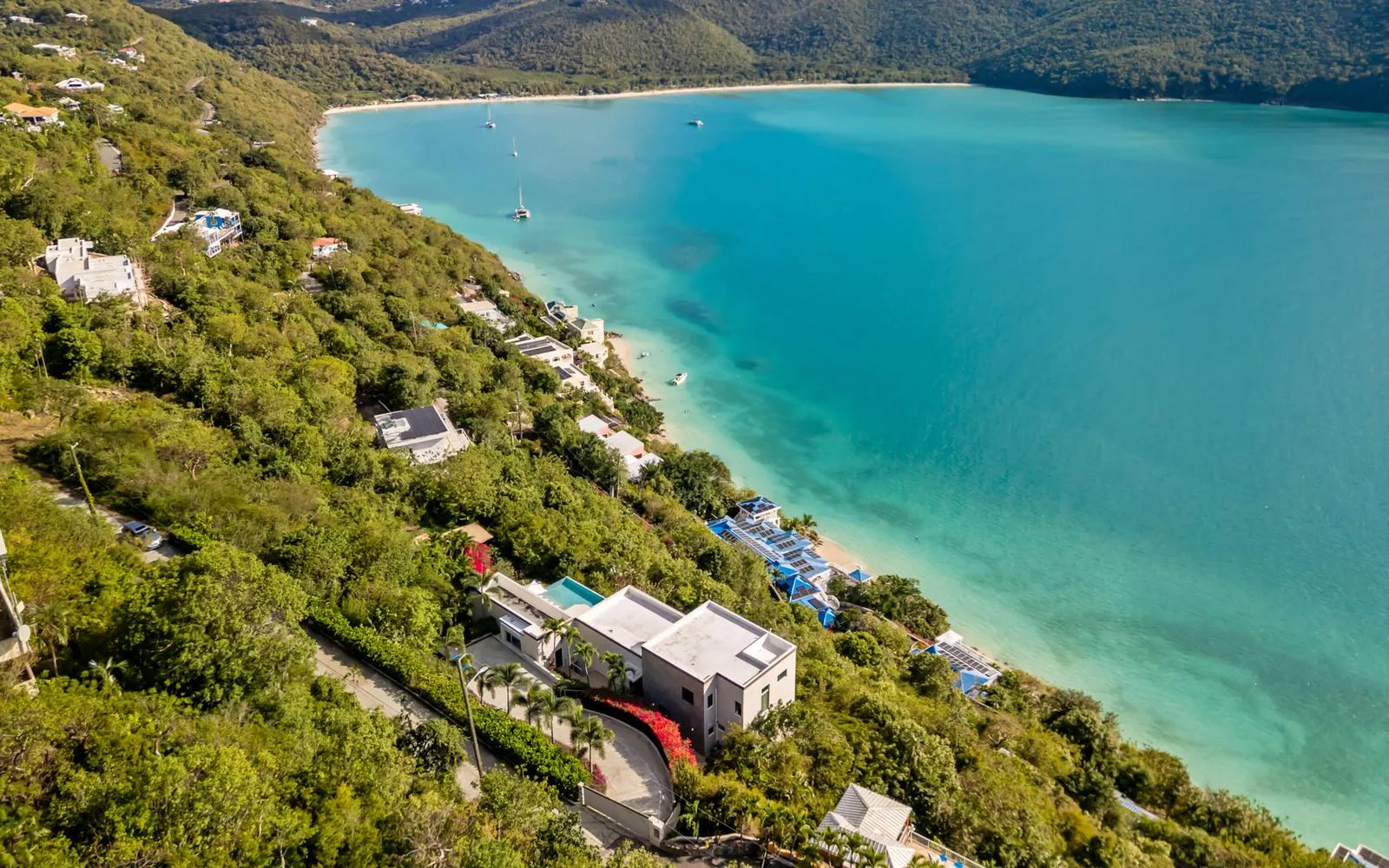 Eternity Villa - 5 Bed Beachfront Property in Peterborg, US Virgin Islands — photo 2
