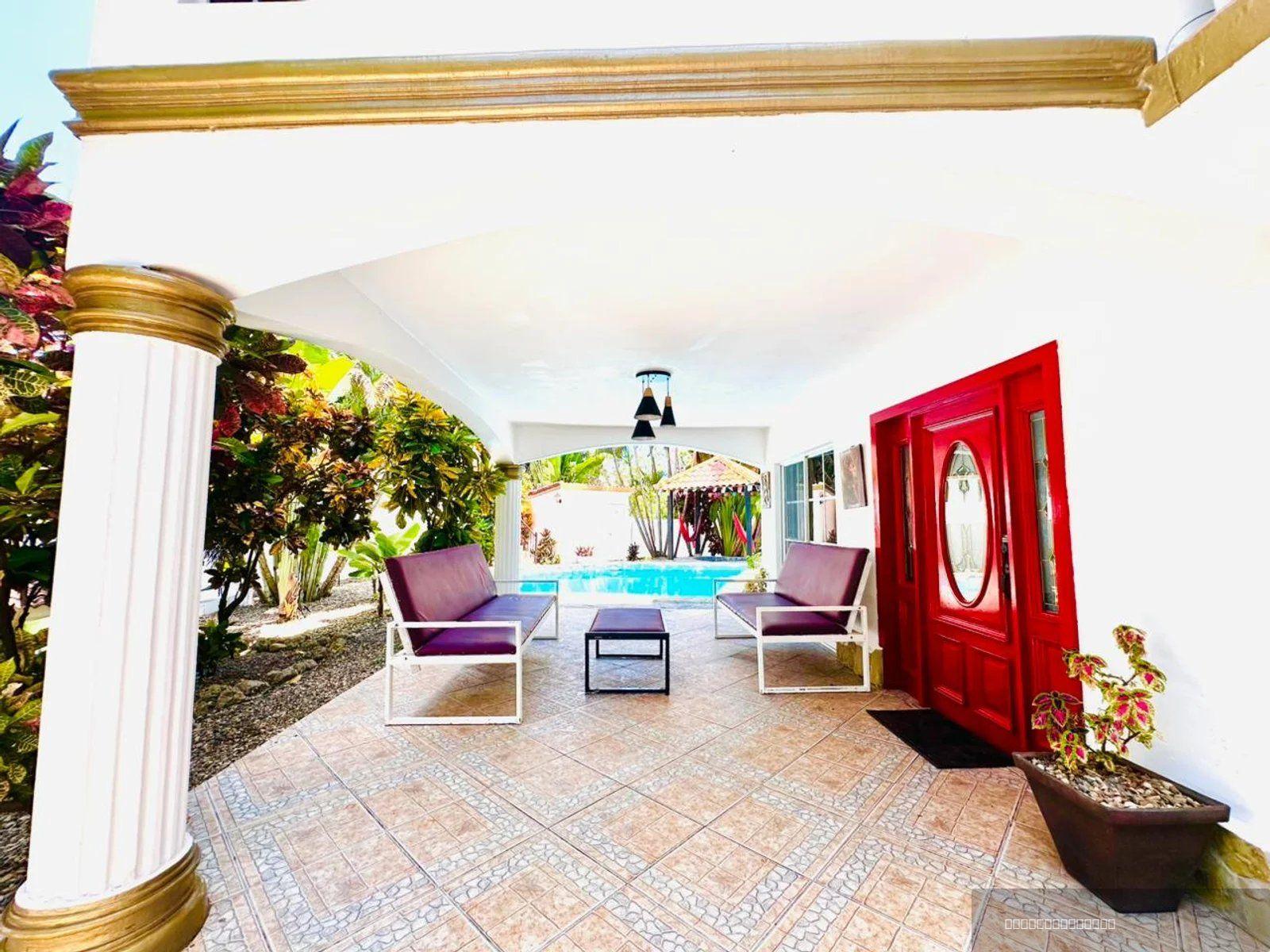 8 Bedroom Property for Sale — photo 4