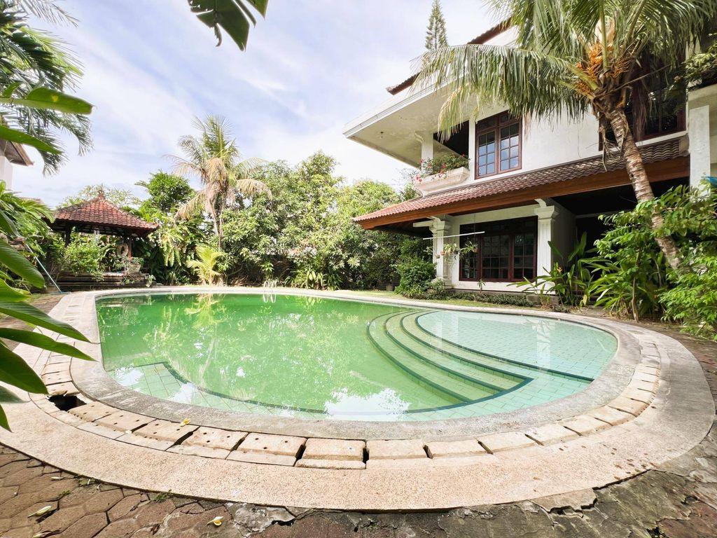 4 bedroom luxury home in Denpasar, Bali — photo 1