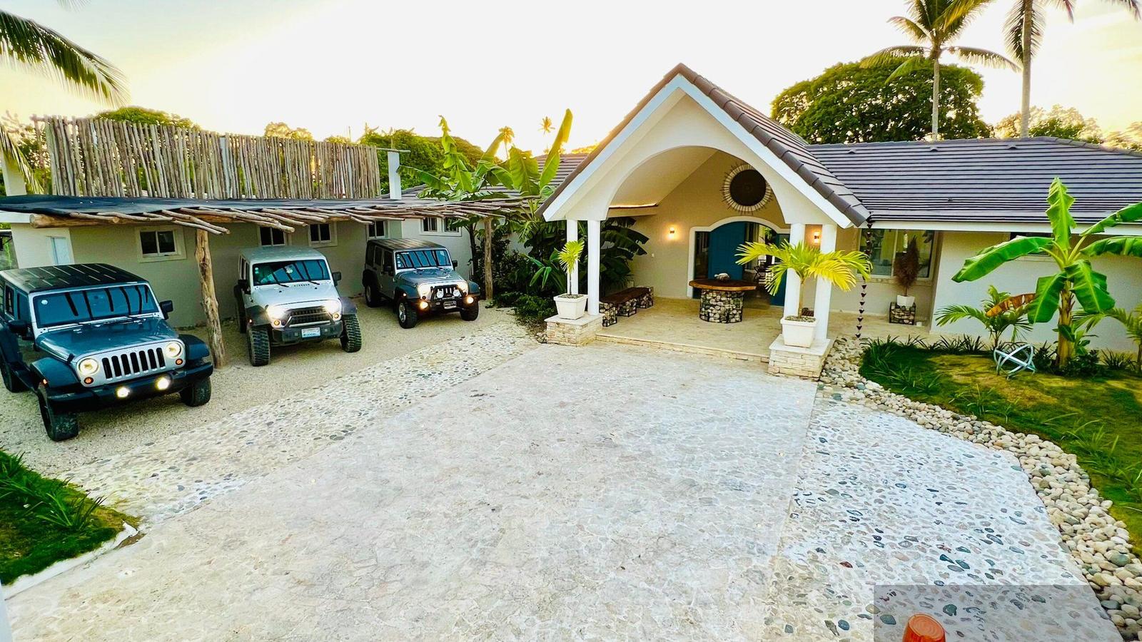 9-Bedroom Villa in Escondido Bay, Playa Laguna, Sosúa — photo 2