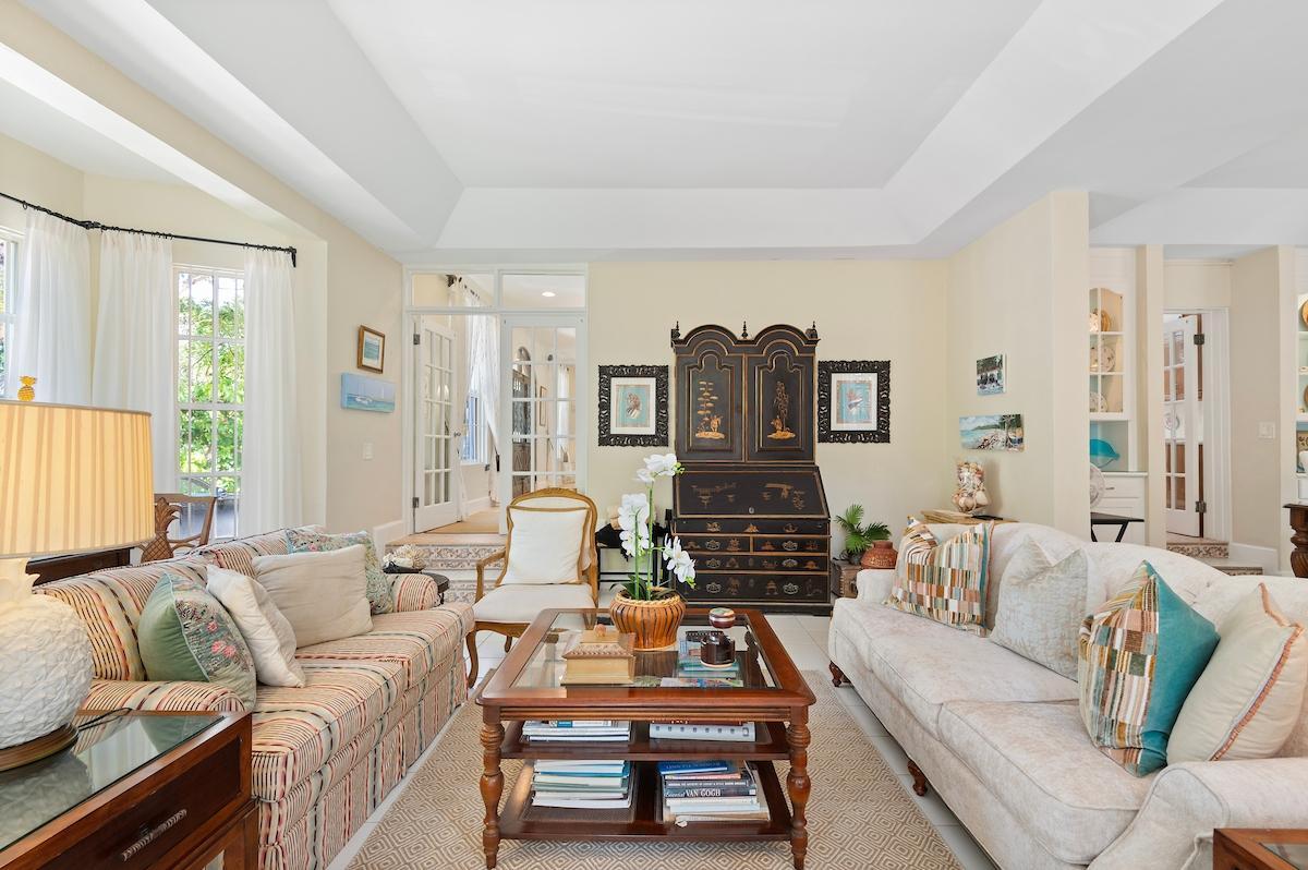 5 Bedroom Residence for Sale — photo 5