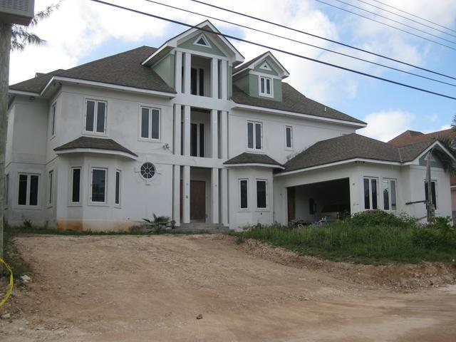 4 bedroom Residence for sale in TWIN LAKES, Nassau / New Providence, The Bahamas — photo 1