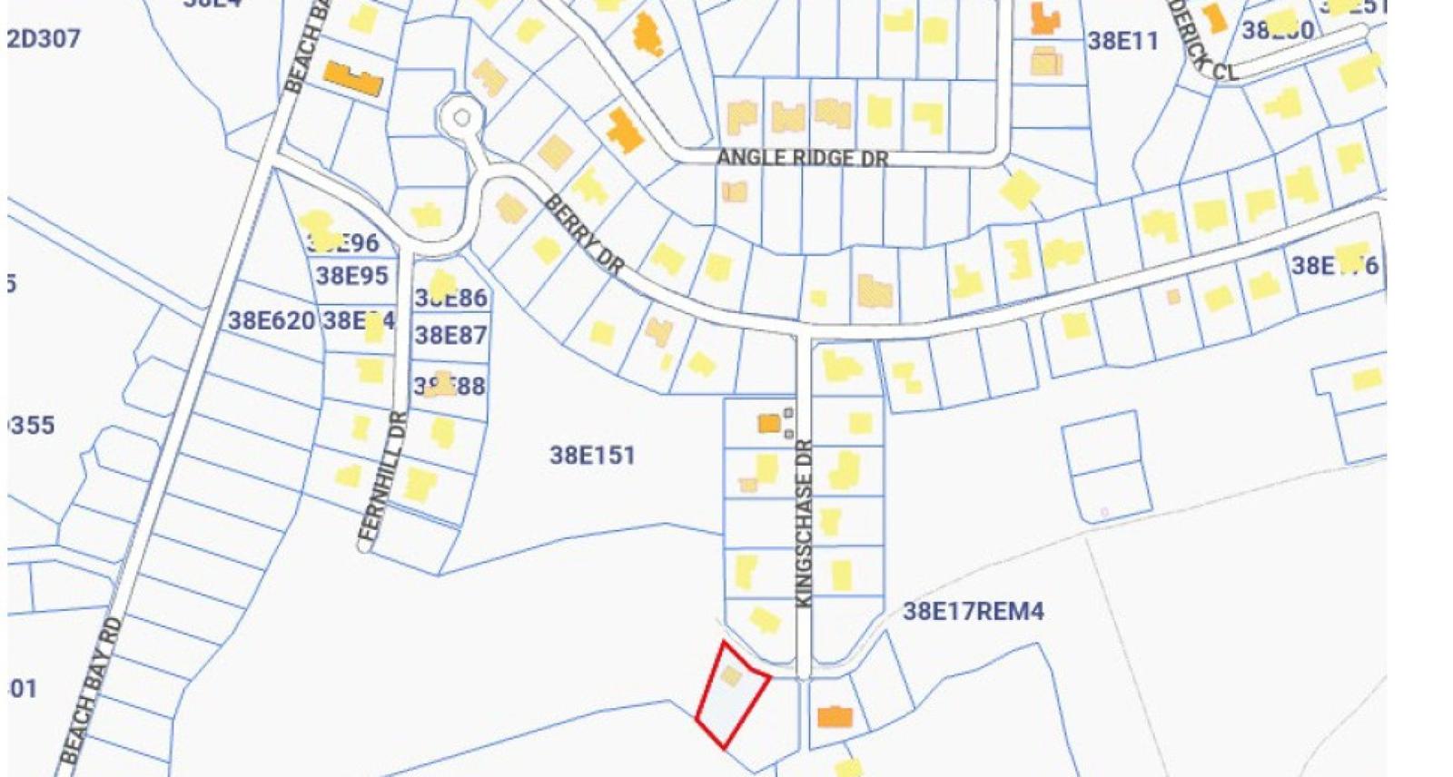 Large parcel of land — photo 1