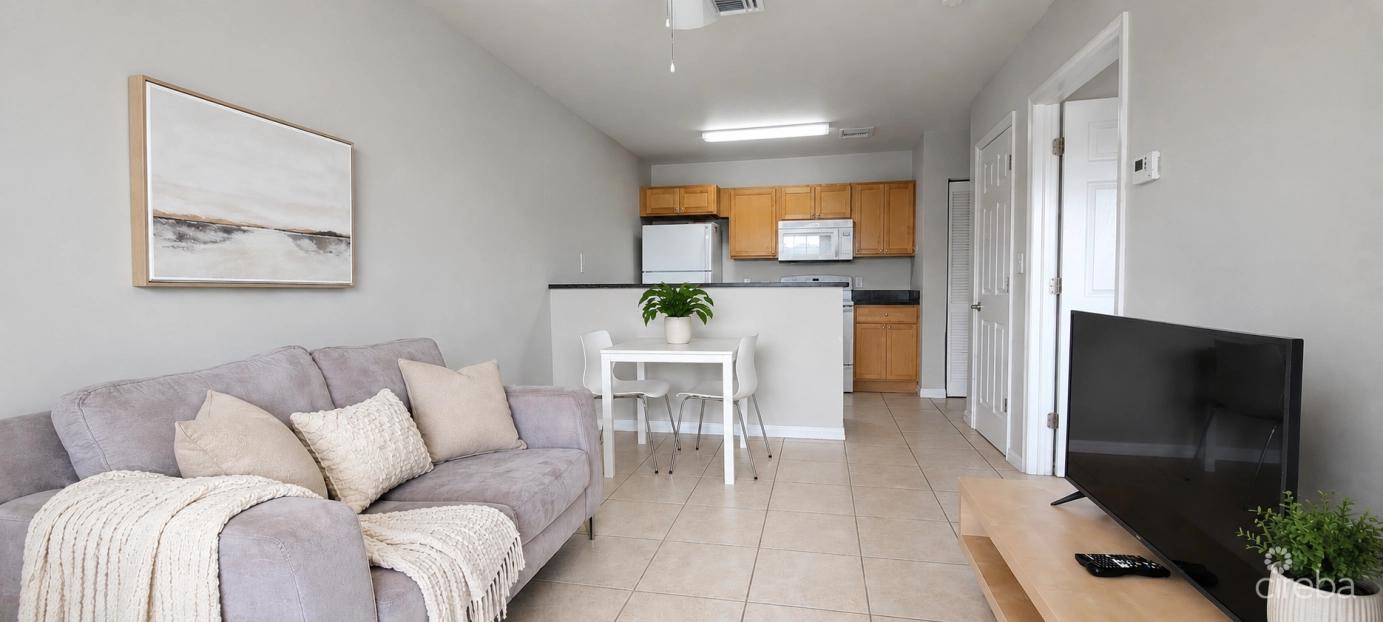 1 bedroom property for sale — photo 2