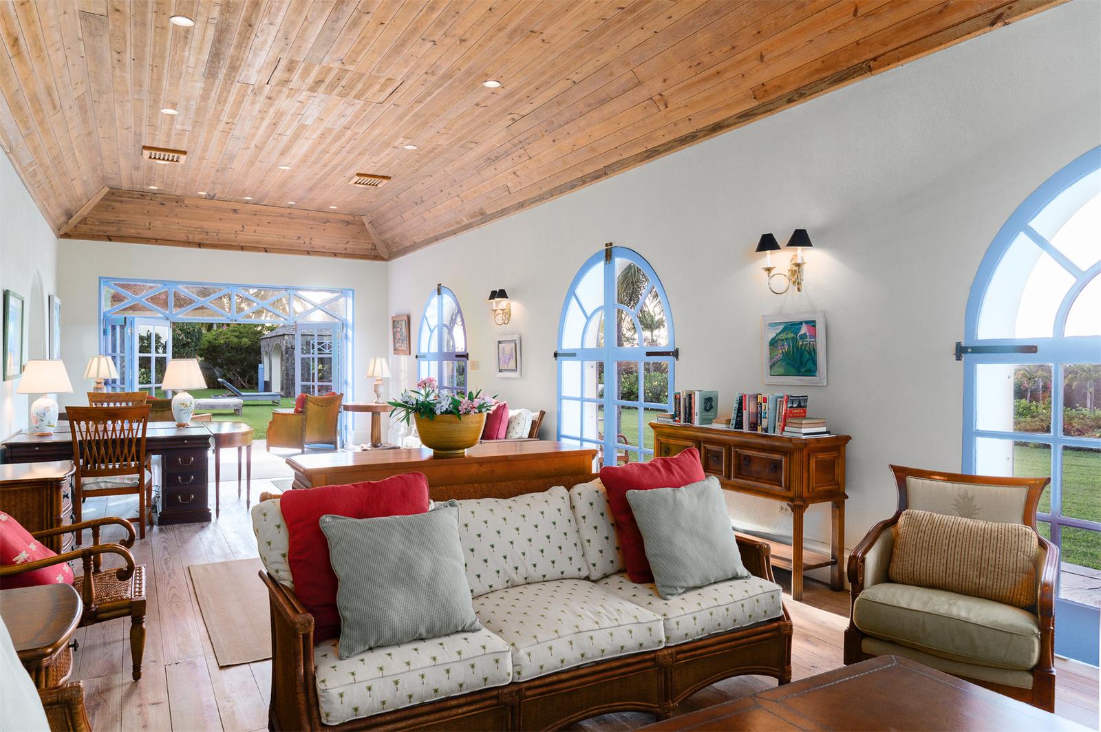 Capisterre Estate for Sale — photo 4