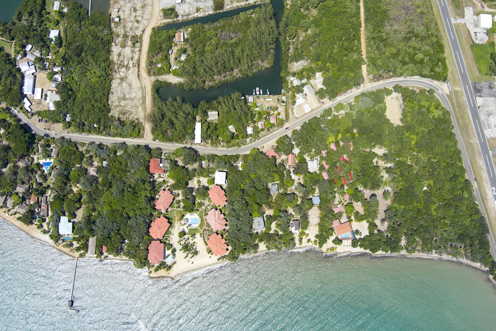 4 Bedroom Beachfront Property for Sale, Placencia Village, Belize — photo 4