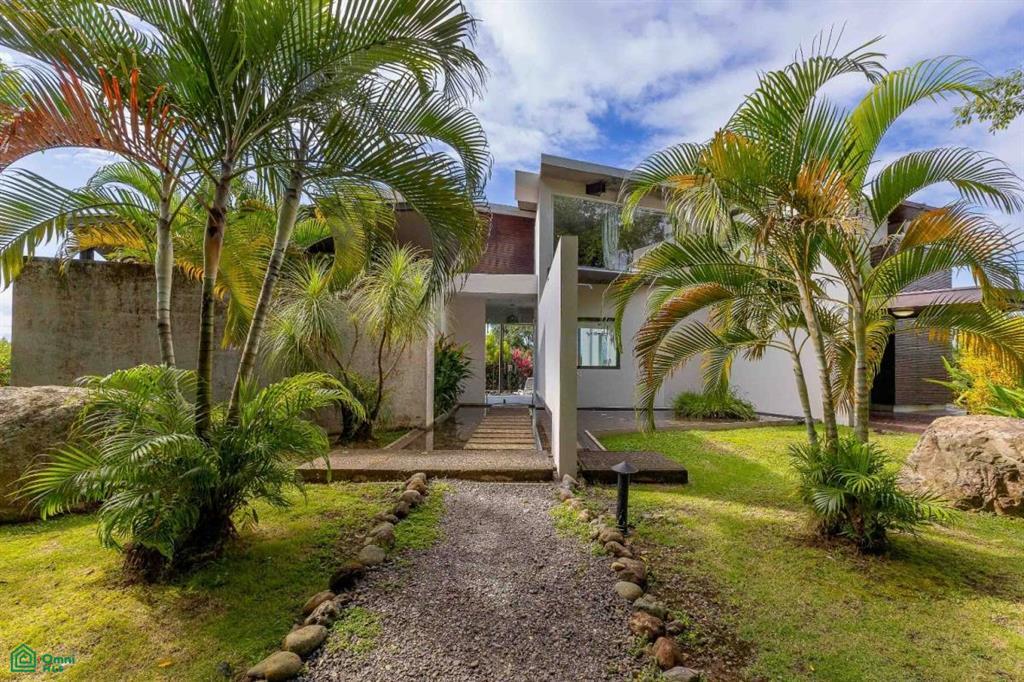 5 Bedroom Ocean-View Home for Sale, Playa Esterillos, Parrita, Puntarenas, Costa Rica — photo 1