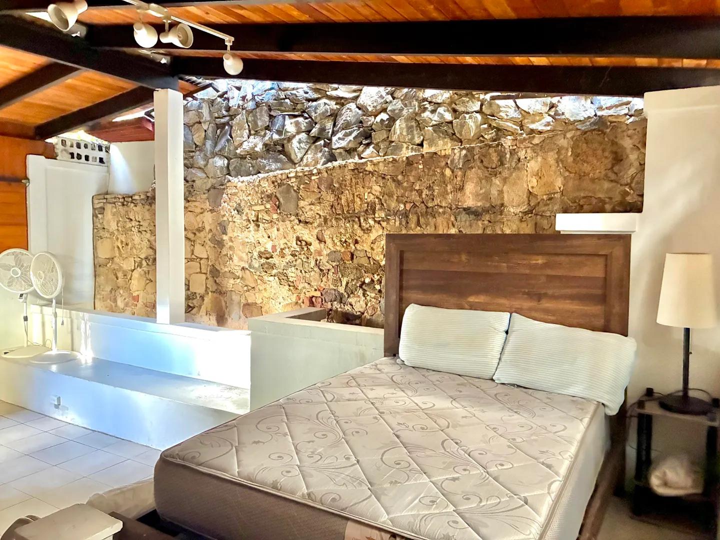 1 Bed / 1 Bath Apartment in Christiansted Town — photo 4