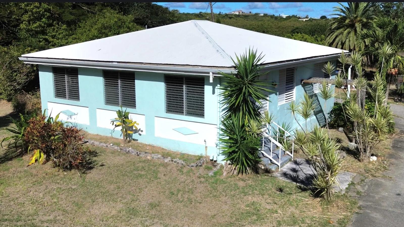 3 Beds 2 Baths 1,270 Sqft House in St. John Qu — photo 1