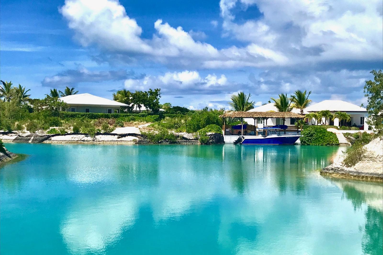 0.61 Acre Canal-Front Lot for Sale, Bougainvillea Drive, Leeward, Providenciales, Turks & Caicos — photo 5
