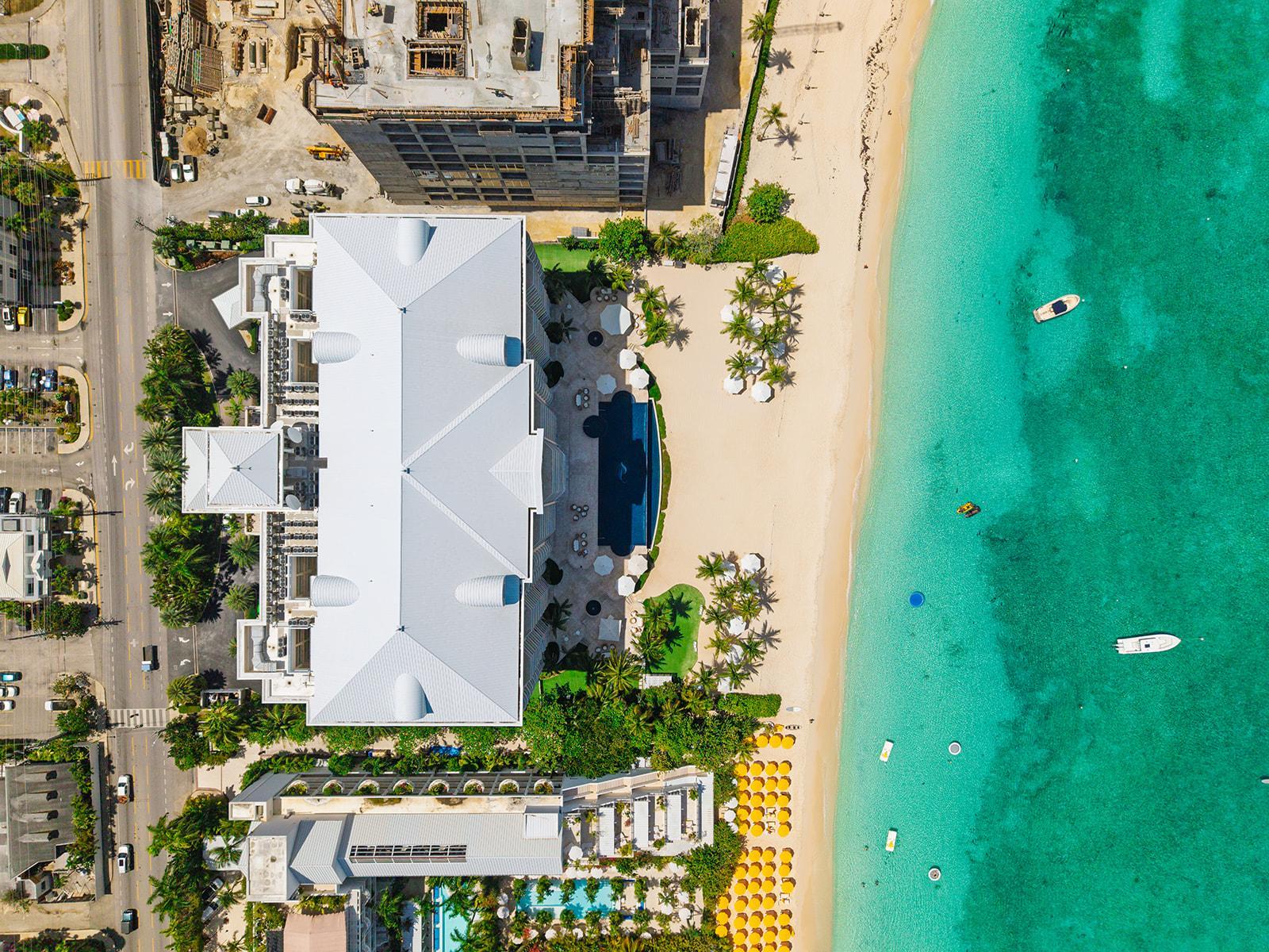 3 Bedroom Luxury Beachfront Residence 305 for Sale, The WaterColours, Seven Mile Beach, Grand Cayman — photo 5