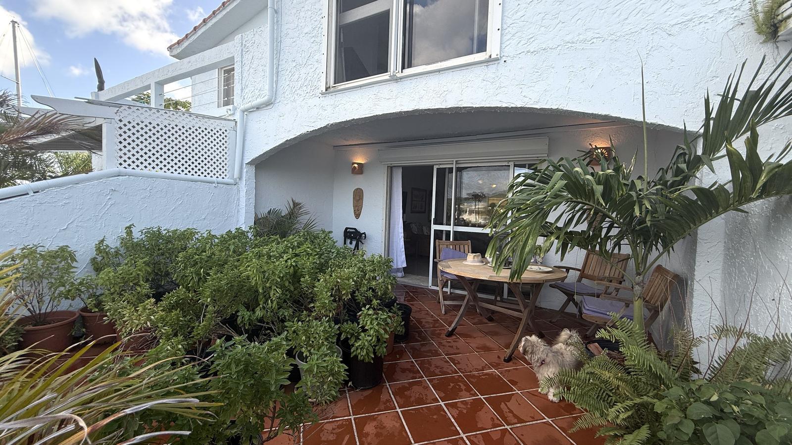 Charming 2-Bedroom Townhouse with Boat Dock & Mountain Views — photo 3