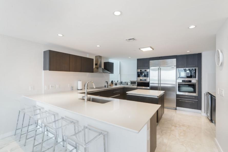 Sunny Isles Beach 4BR Ocean View Condo — photo 5
