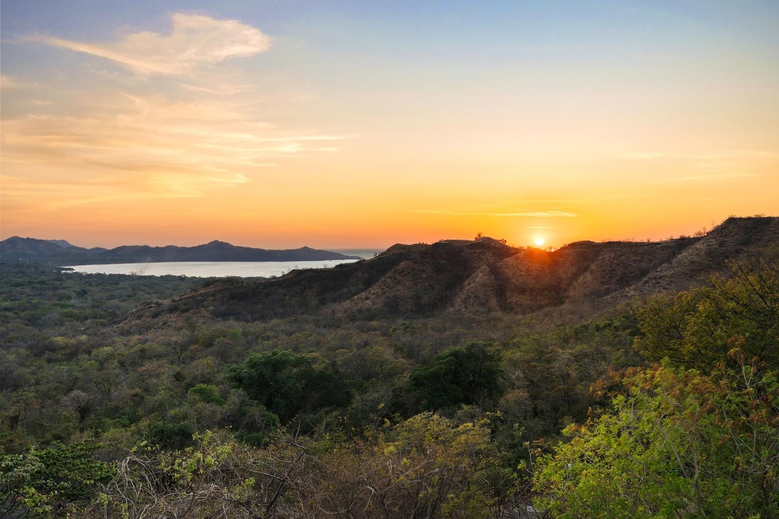4 Bedroom Ocean-View Home for Sale, Miramar, Mar Vista, Flamingo, Guanacaste, Costa Rica — photo 2