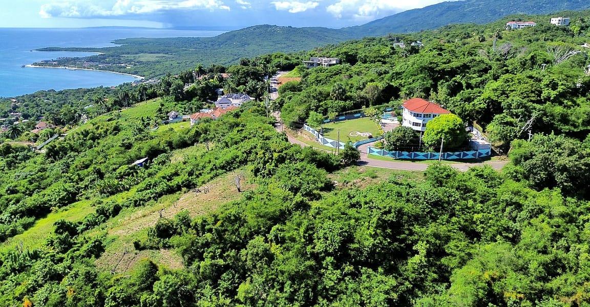 4 Bedroom House for Sale, Whitehouse, Westmoreland, Jamaica — photo 3