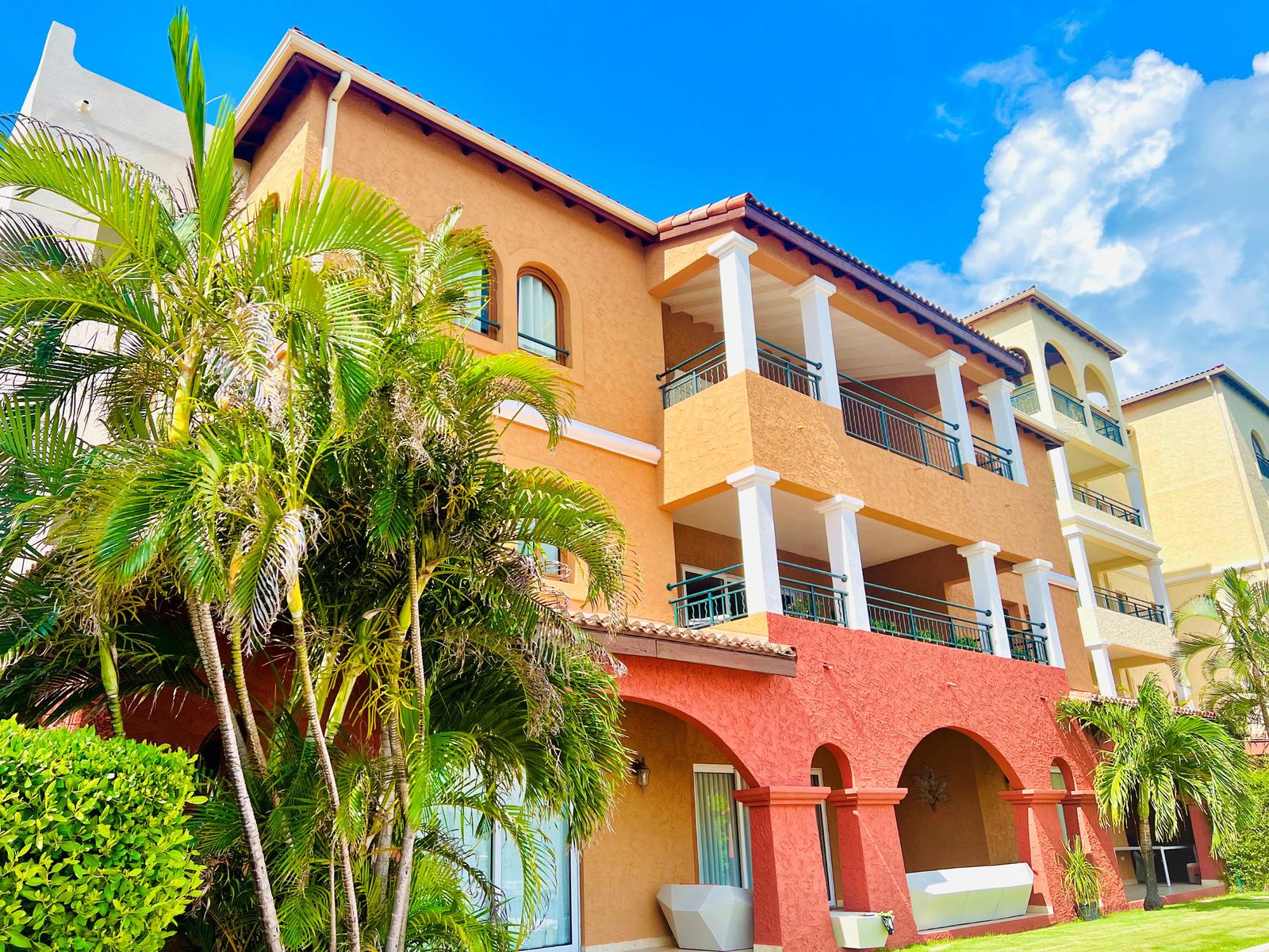Porto Cupecoy - 2 Bedroom Ocean Front Penthouse Condo — photo 5